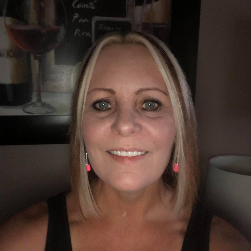 Meet your Posher, Denise